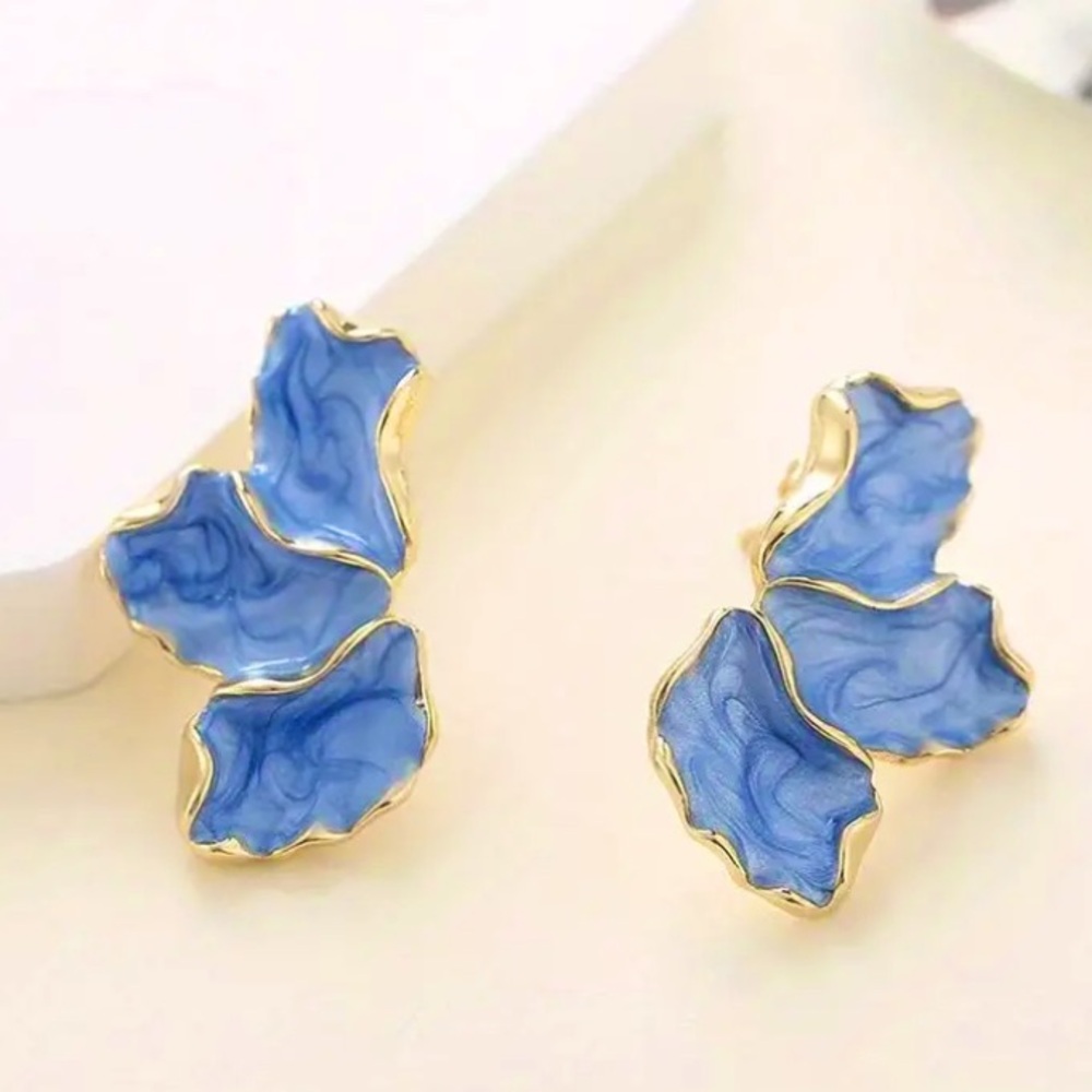 Elegant Blue and Gold Climbing Leaf Earrings